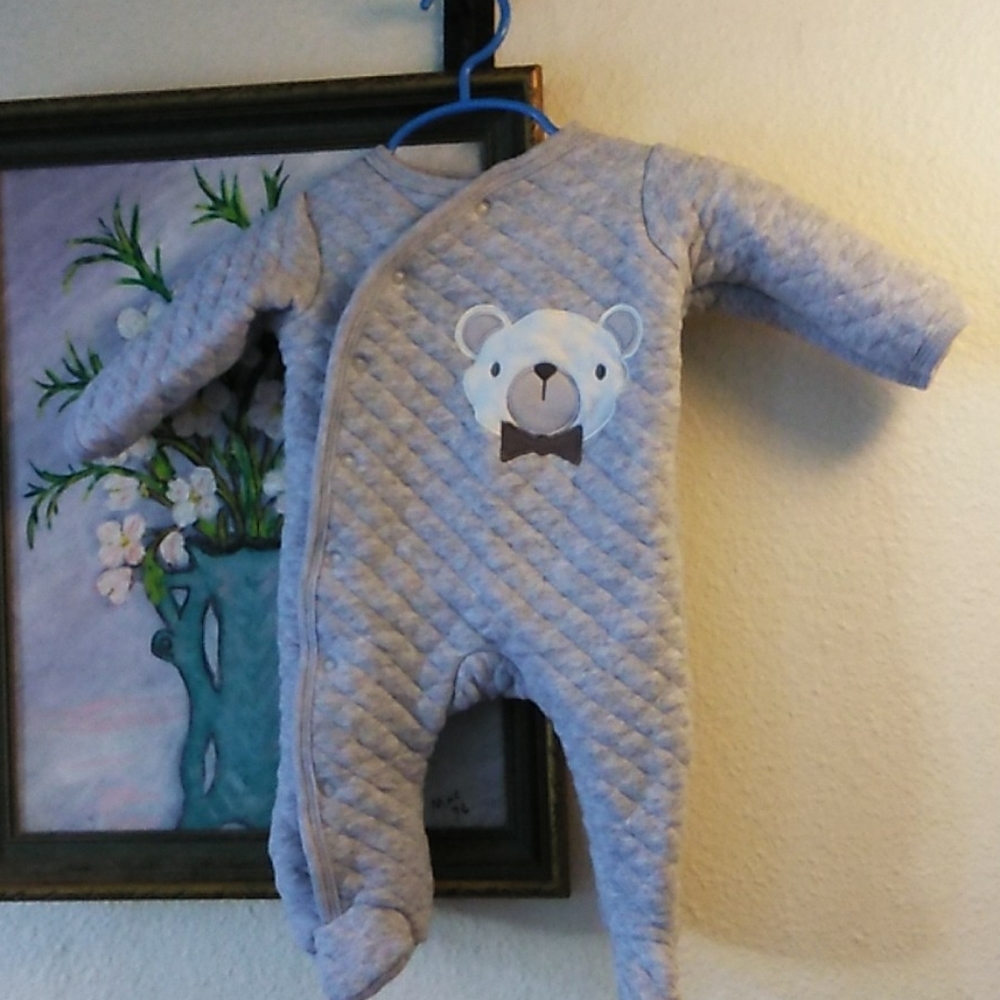 Gray long sleeve footie pjs